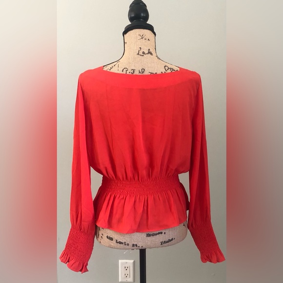 ANN TAYLOR POPPY RED BOAT NECK CINCHED SMOCKED WAIT PEPLUM BLOUSE TOP NWOT SMALL - Picture 2 of 5